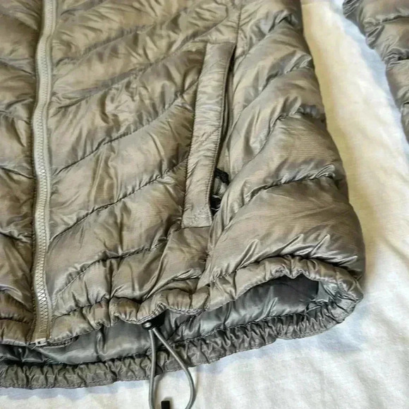 NORTH FACE Women’s Thunder Jacket XS Metallic silver 800 fill down Zip up - Picture 3 of 7